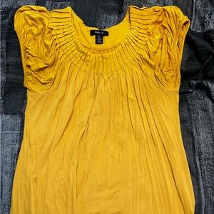 EUC Style&Co yellow short sleeve top